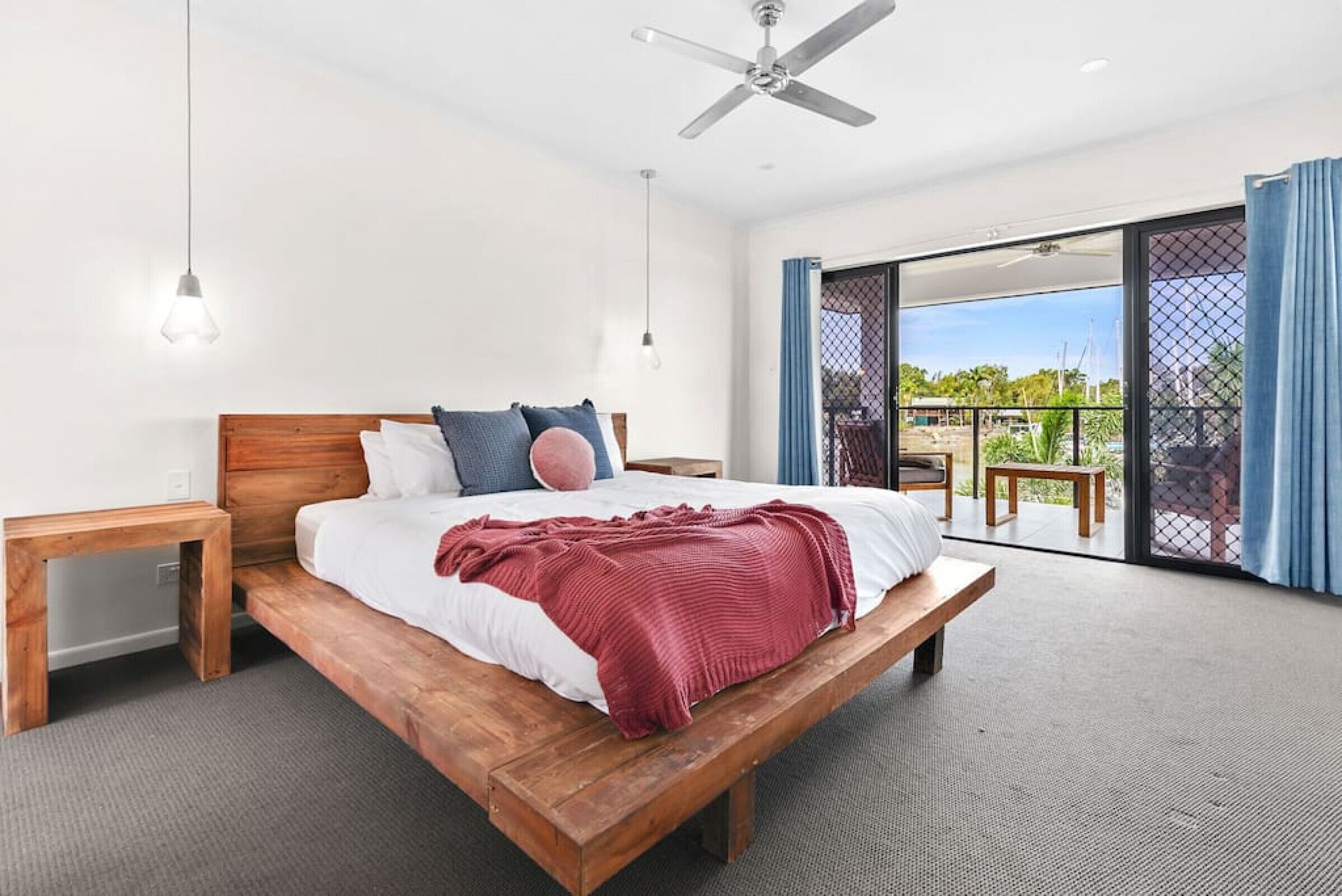 Marina Views From a Stunning Modern Villa