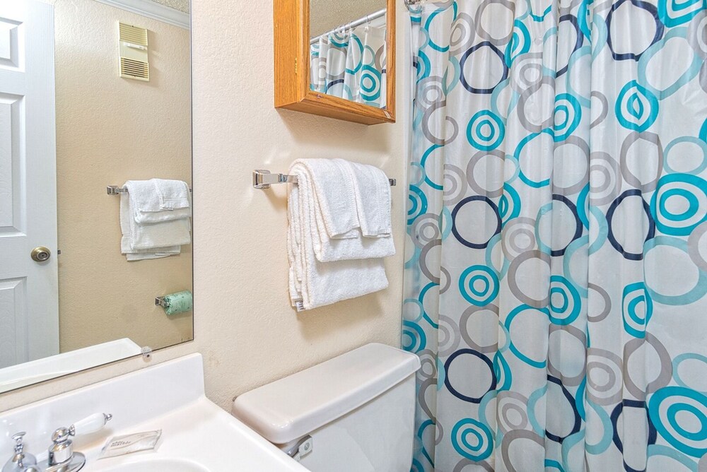 Mountain Lodge 233 by Casago, Snowshoe Room Prices & Reviews Travelocity