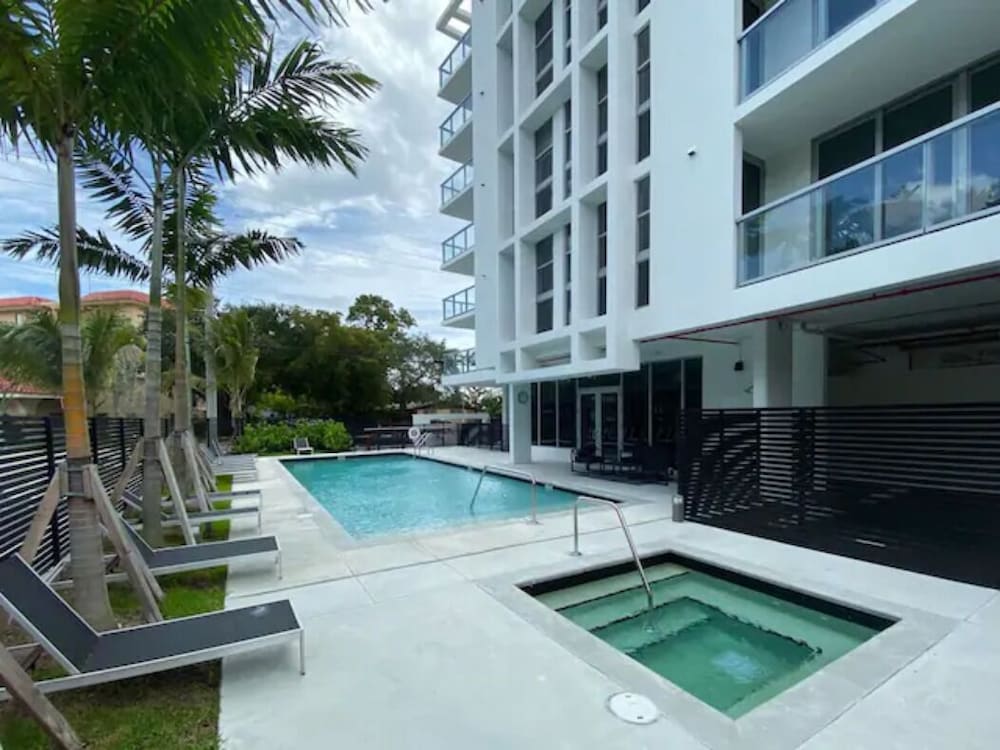 Luxury condo in a new small building in North Miami Beach FL