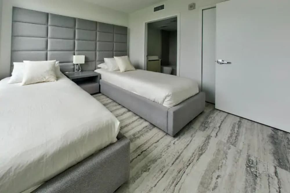 Luxury condo in a new small building in North Miami Beach FL