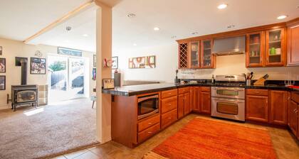 Northern Daylights 1 Bedroom Home by Redawning