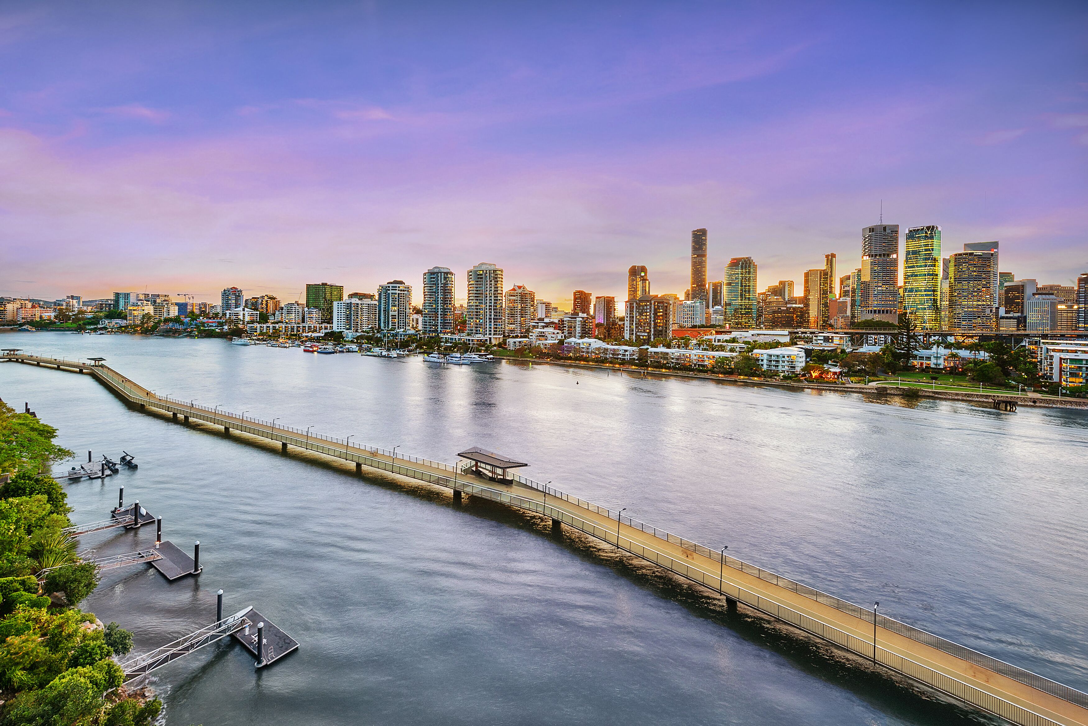 Wow! ~ Skyline City, Water + Story Bridge Views