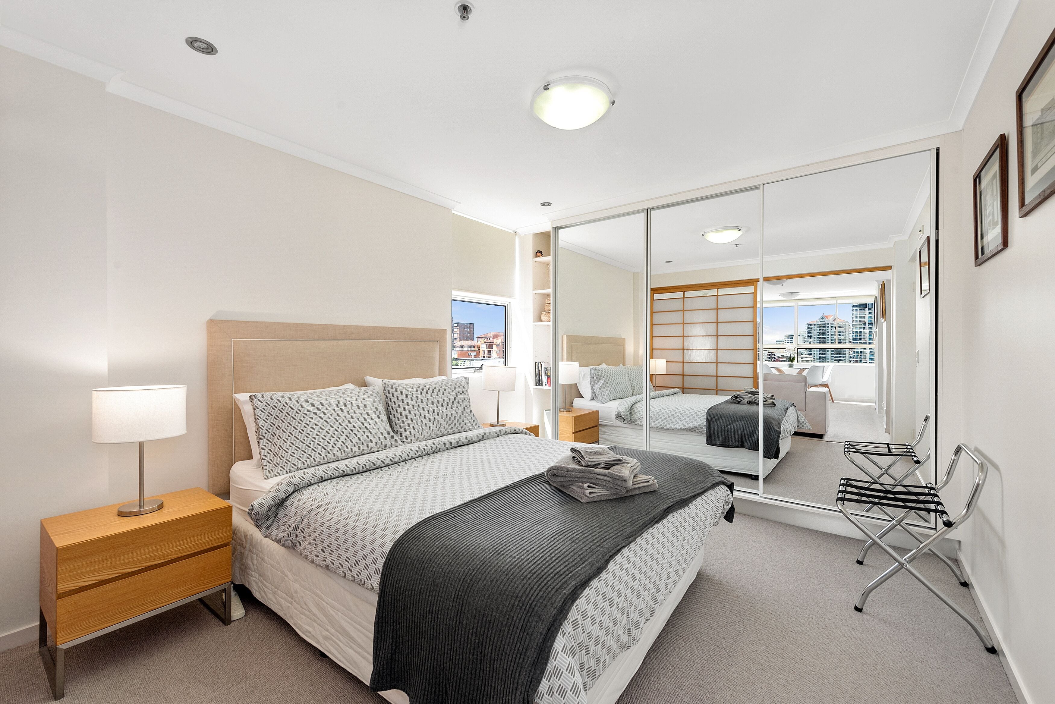 Wow! ~ Skyline City, Water + Story Bridge Views