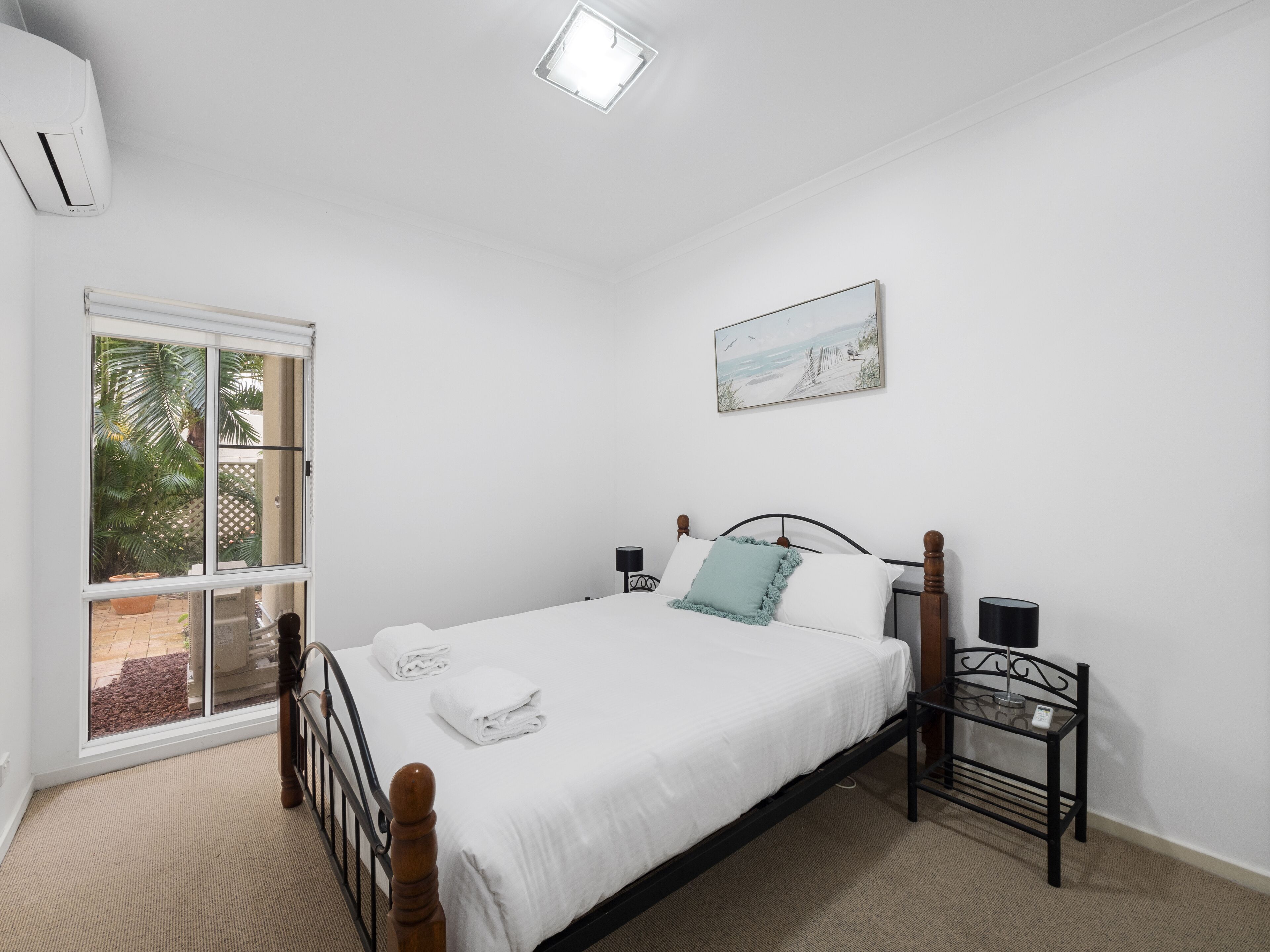 20m Away From Campbells Beach!