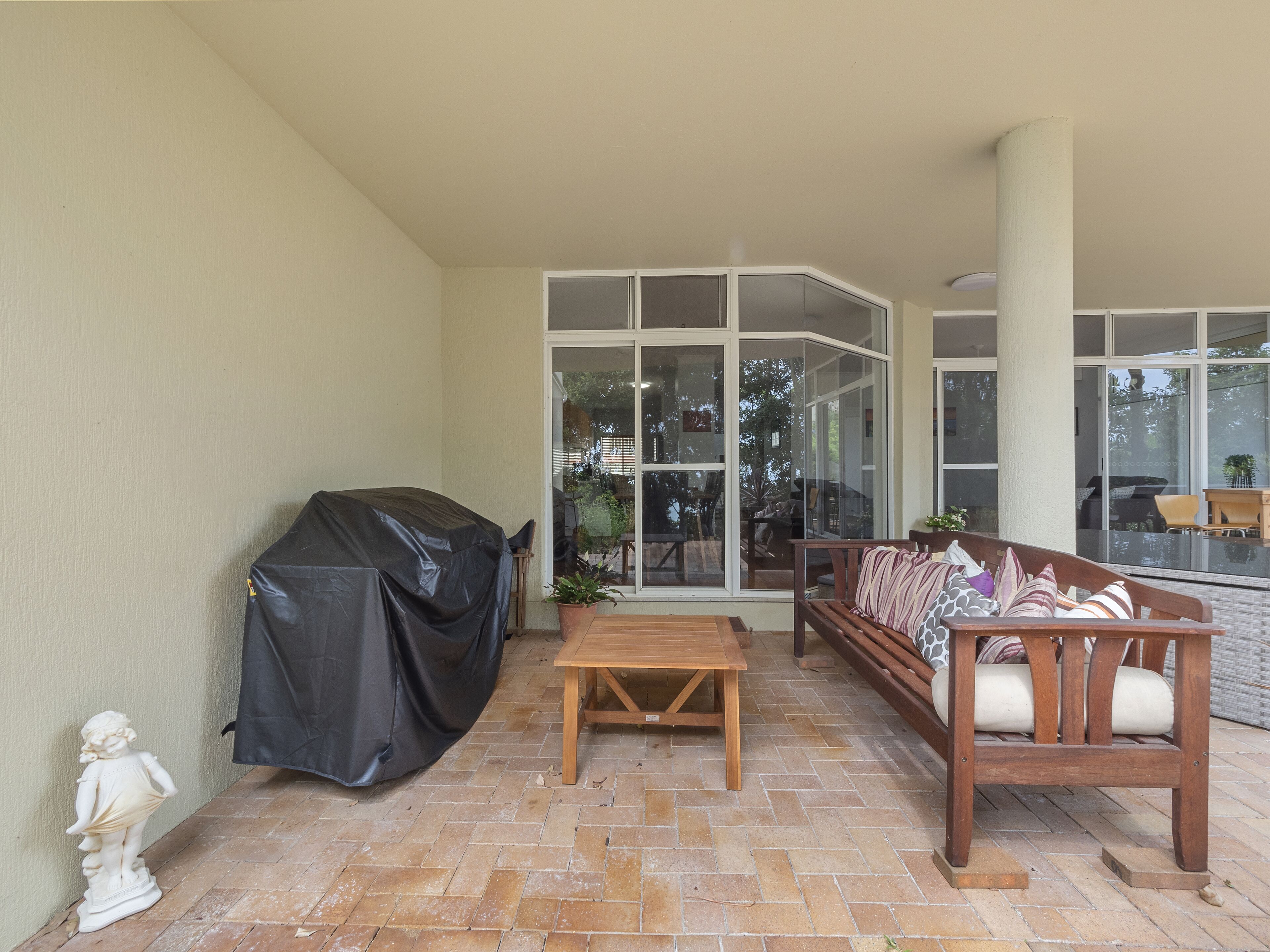 20m Away From Campbells Beach!