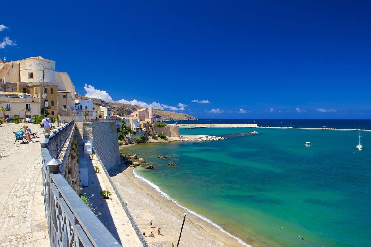Castellammare Del Golfo Apartment Sleeps 7 With Air Con And Wifi 21 Room Prices Deals Reviews Expedia Com