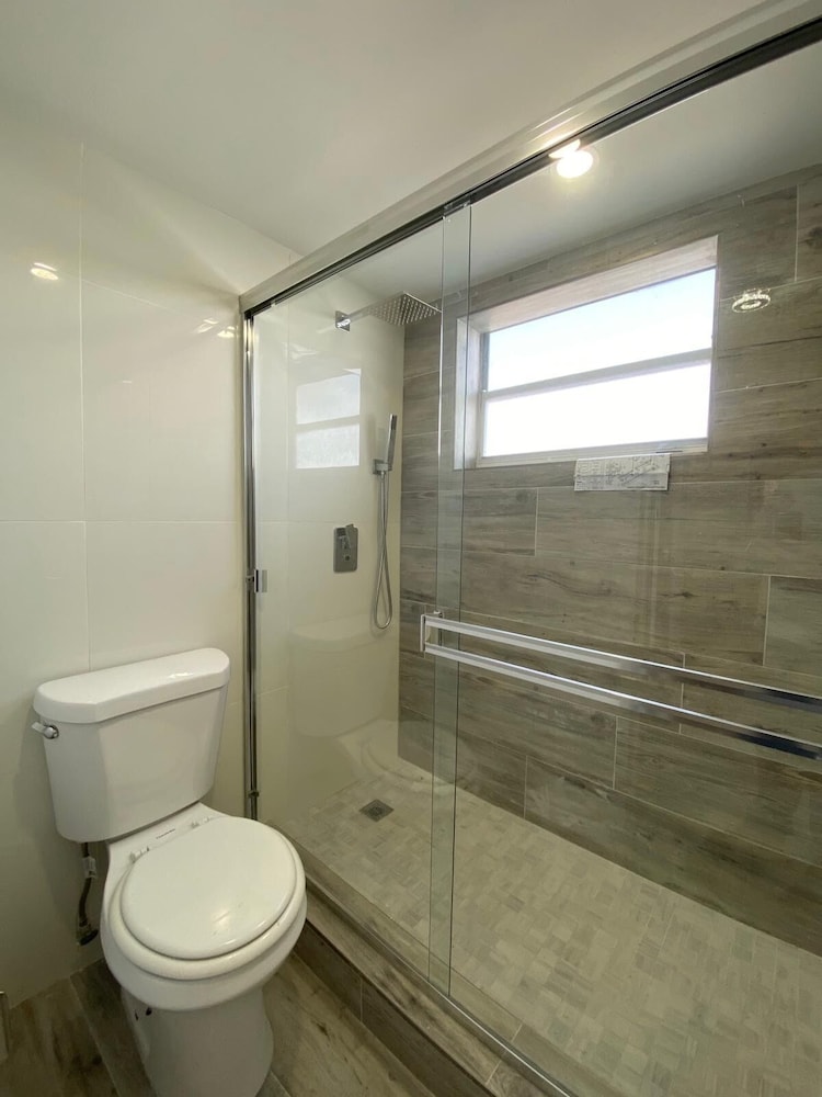 Amazing smart apartment in Miami with free Parking