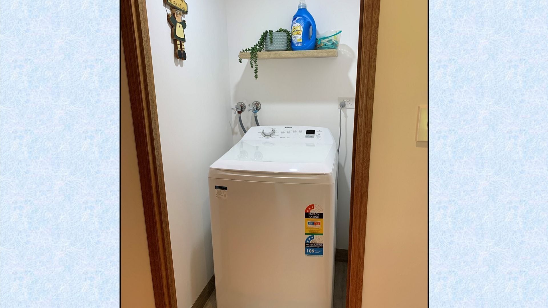 Shallow Waters, Yamba