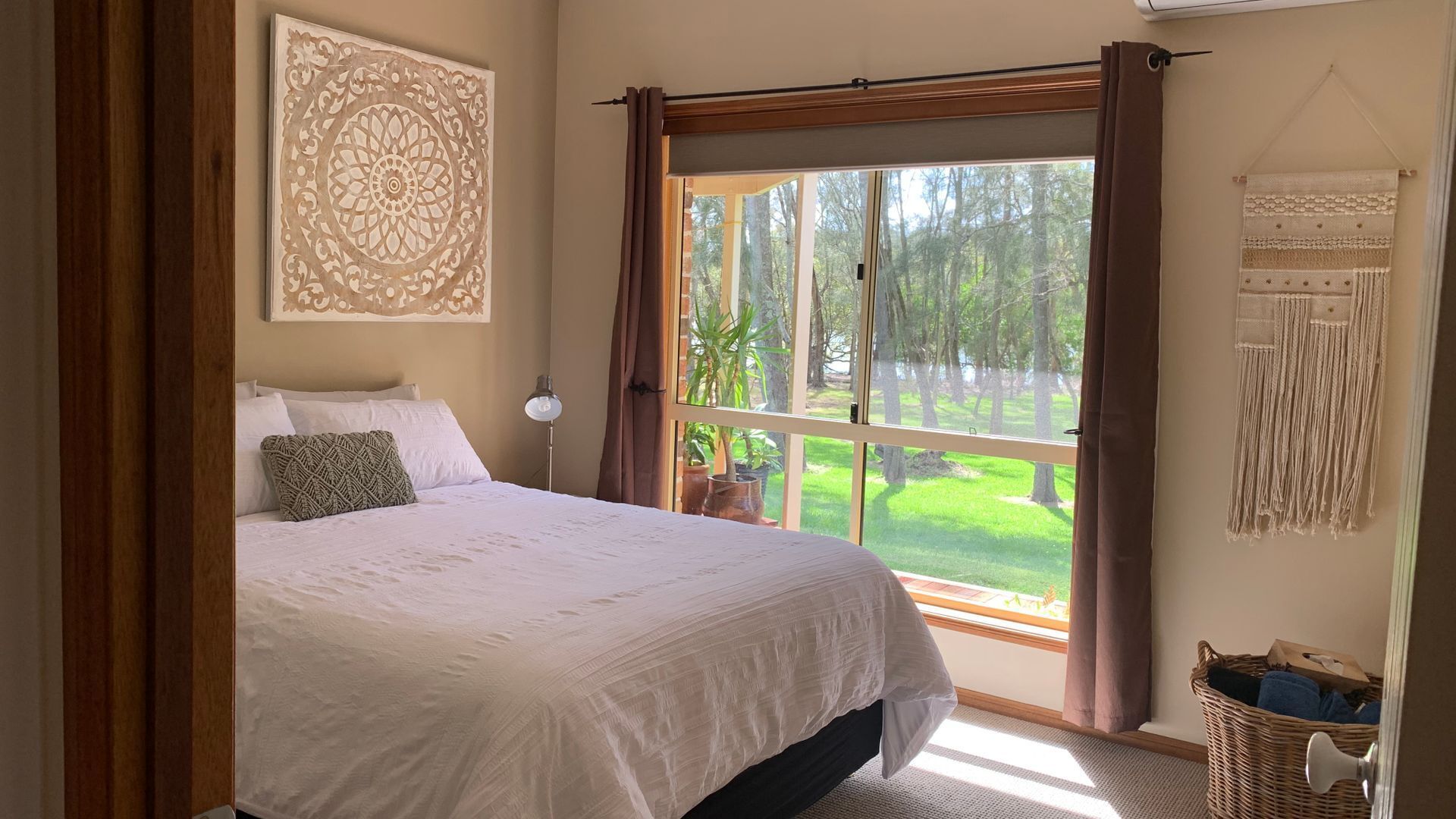 Shallow Waters, Yamba