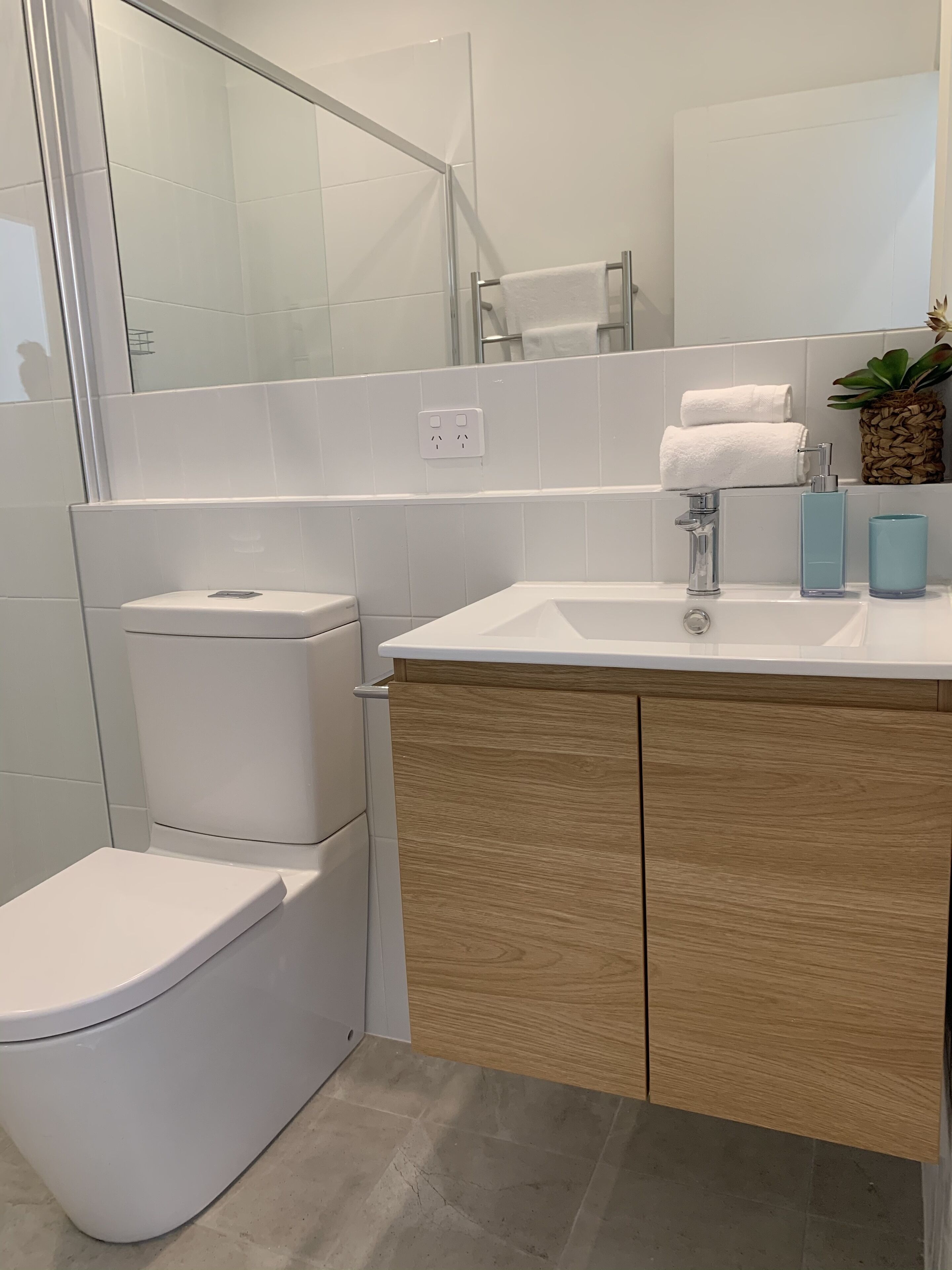 Coastal Calm 2min Stroll to the Beach