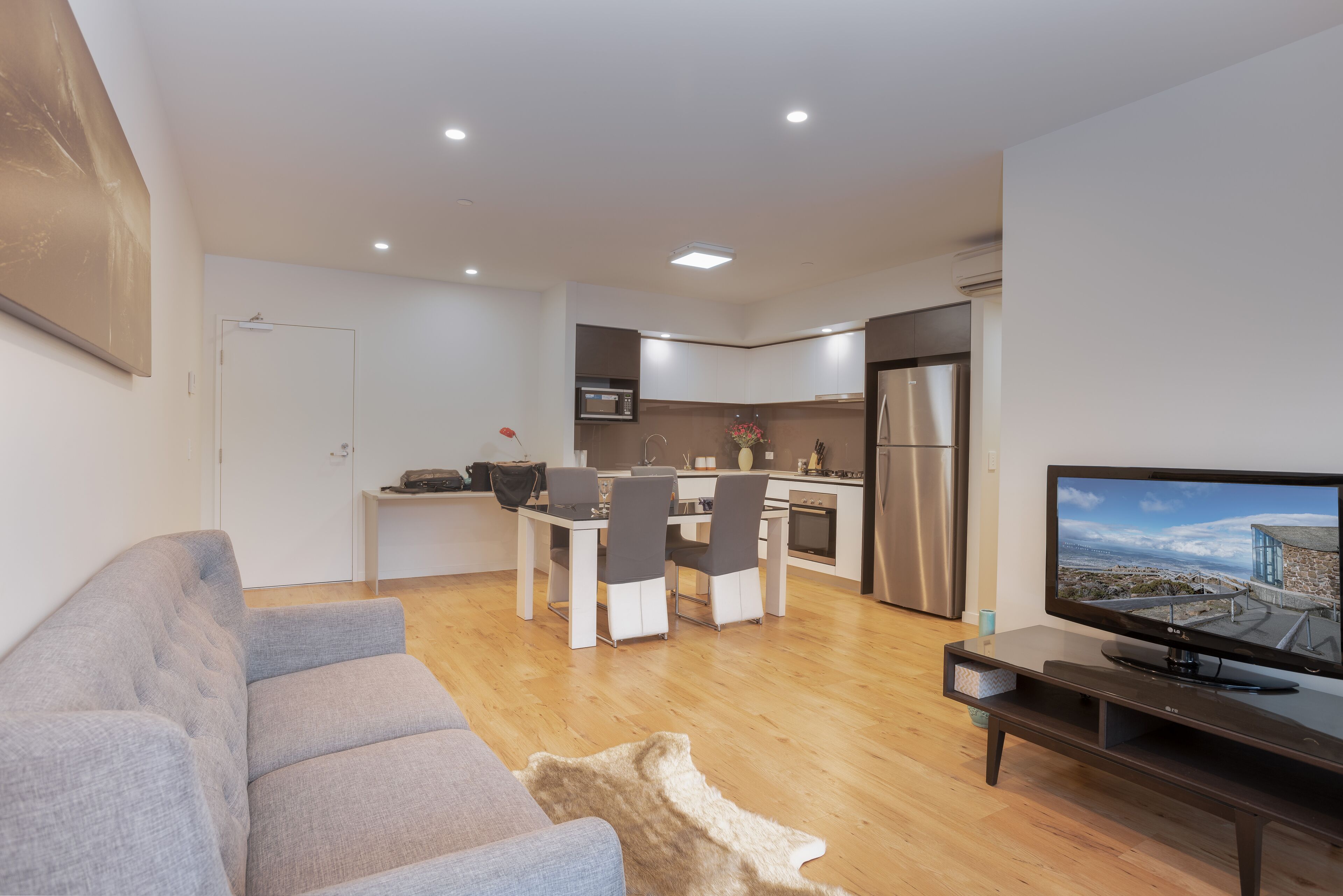 KOZYGURU | South Brisbane | 1 Bed APT + FREE Parking | Swiss-Belhotel