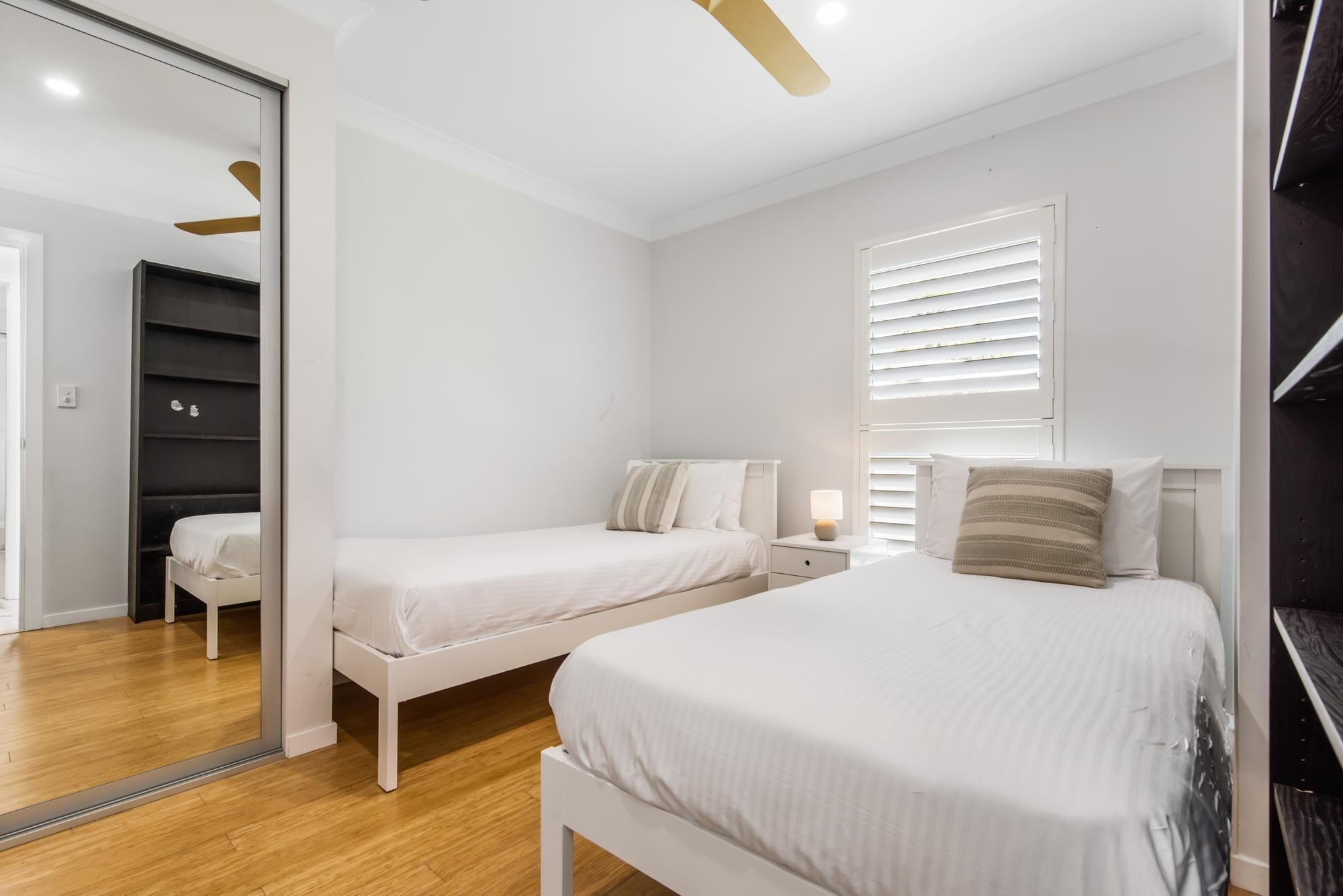 Gorgeous Sun-soaked Family Getaway With Pool