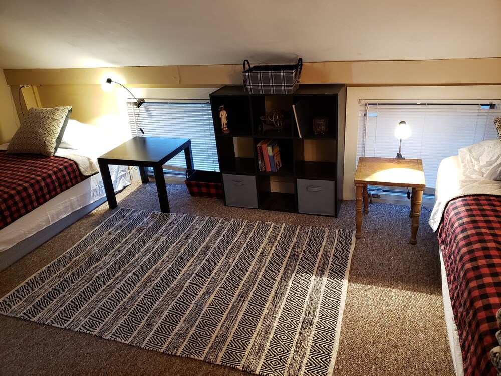 Great 2 story Loft in Winooski only minutes from Burlington Winooski