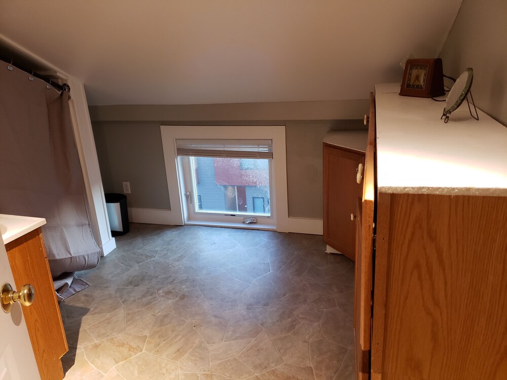 Great 2 story Loft in Winooski only minutes from Burlington Deals