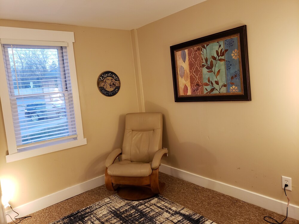 Great 2 story Loft in Winooski only minutes from Burlington Deals