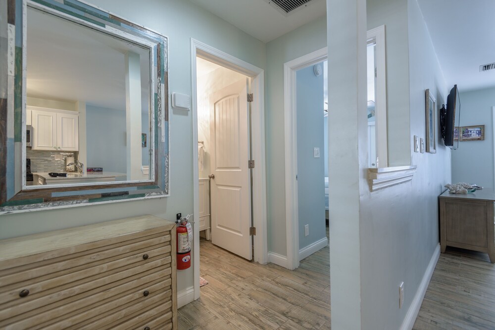 Craig & Cindy Key West Truman Annex Shipyard Condo w/ a patio at Mile