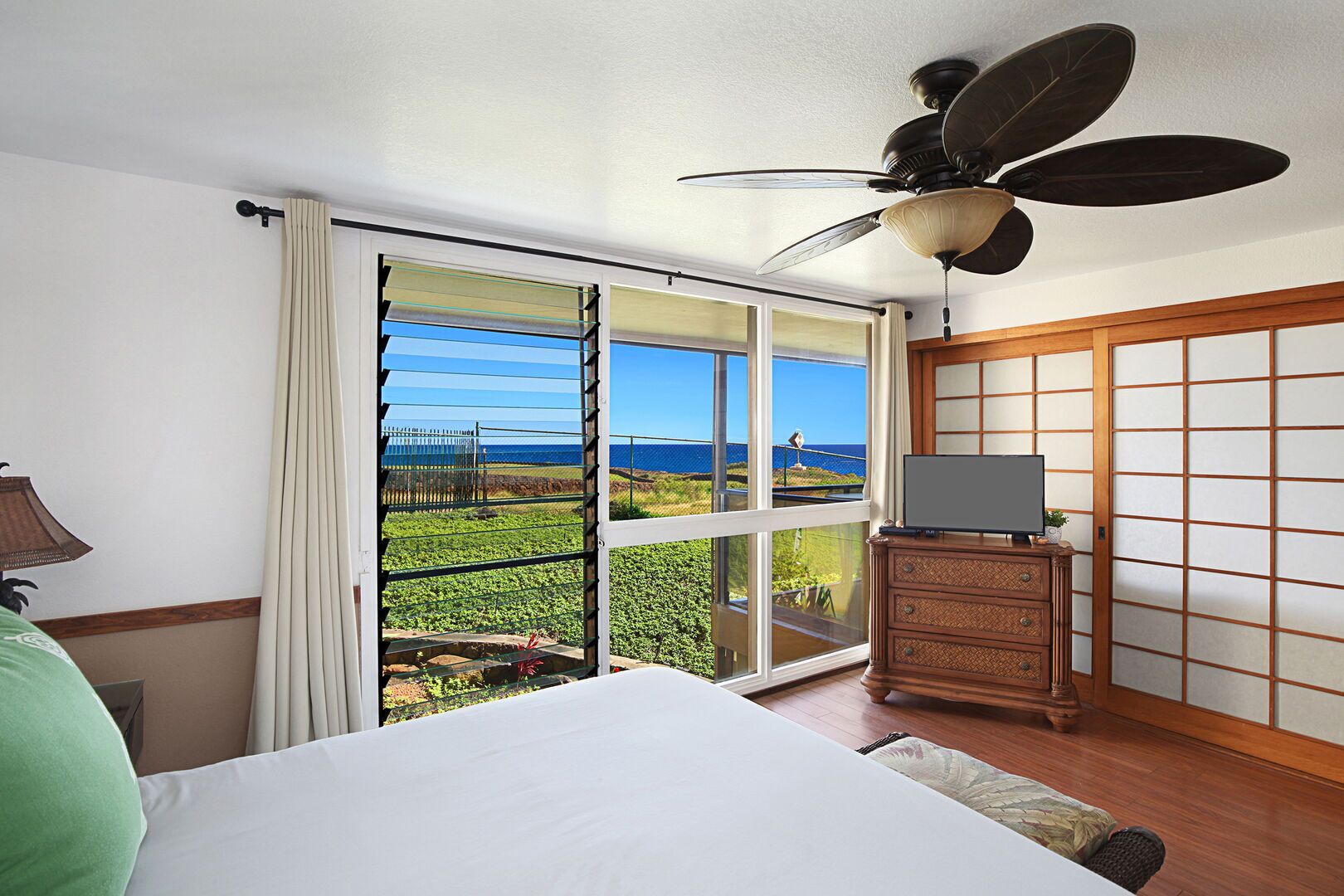 Makahuena #4205 Oceanfront With A/C Poipu 2br/ba in Koloa, United States