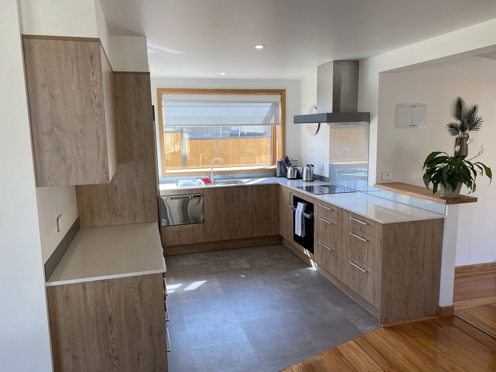 RelaxWainui Beach Stay Deals & Reviews (Gisborne, NZL) Wotif