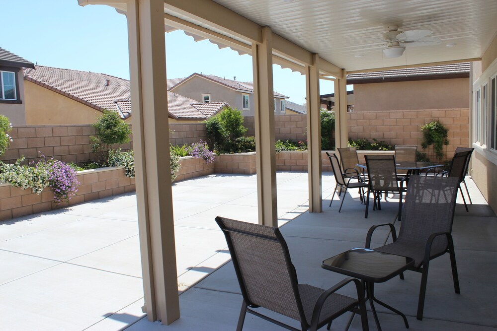 Ontario Airport*vacation rentals /Cozy APT2/说中文