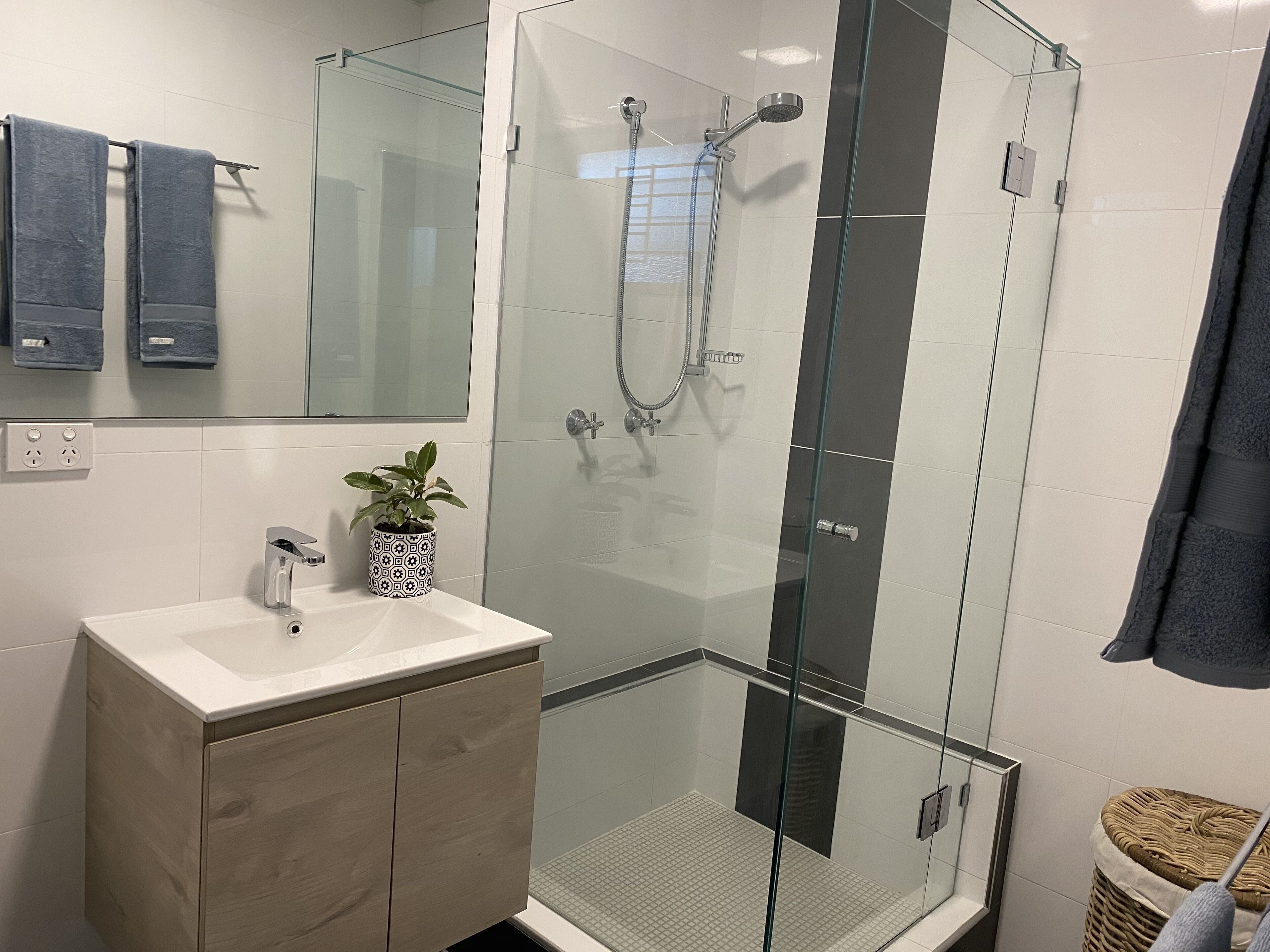 Eclectic art Lover's Paradise