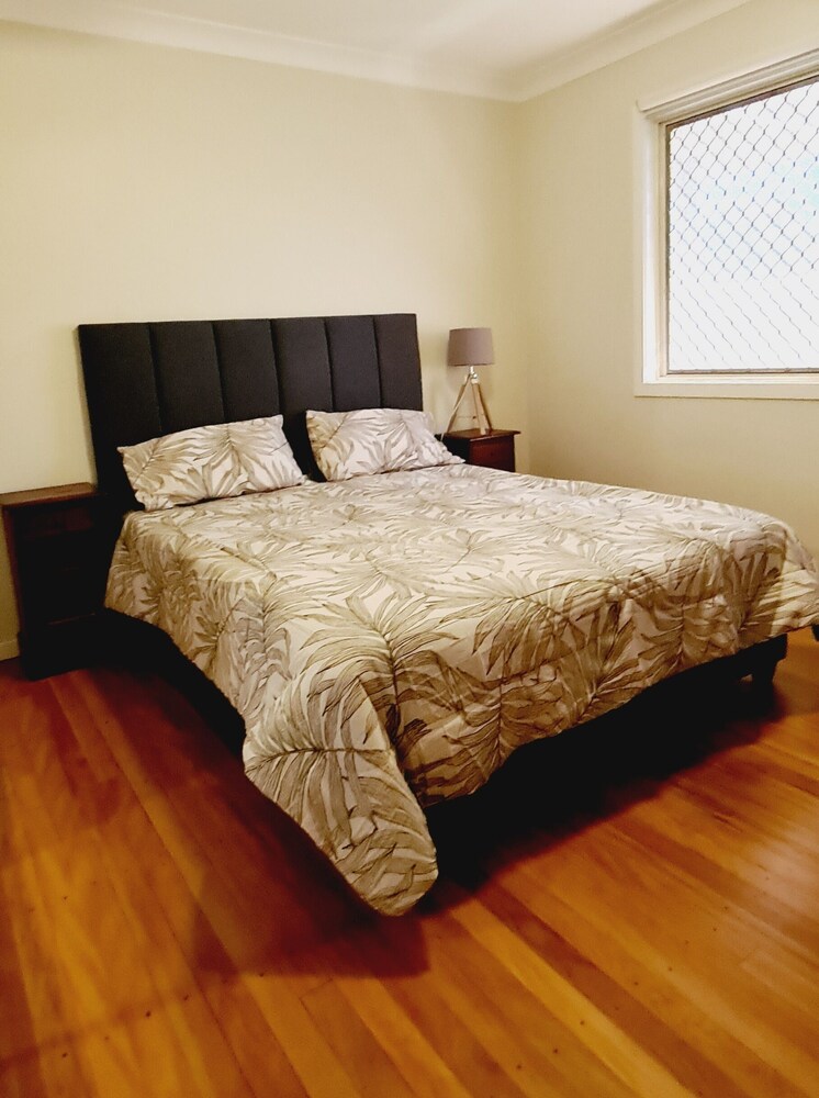 'A Wave From It All' Cooloola Getaway Deals & Reviews (Cooloola Cove