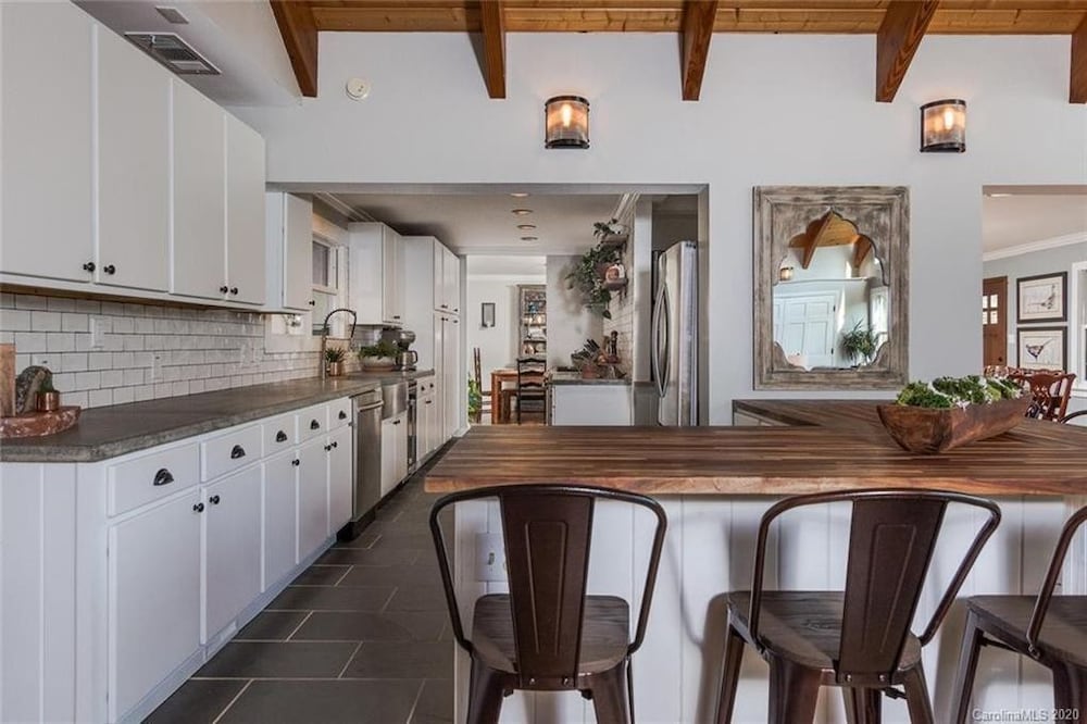 Whiskey Rock; rural destination in Barnardsville!