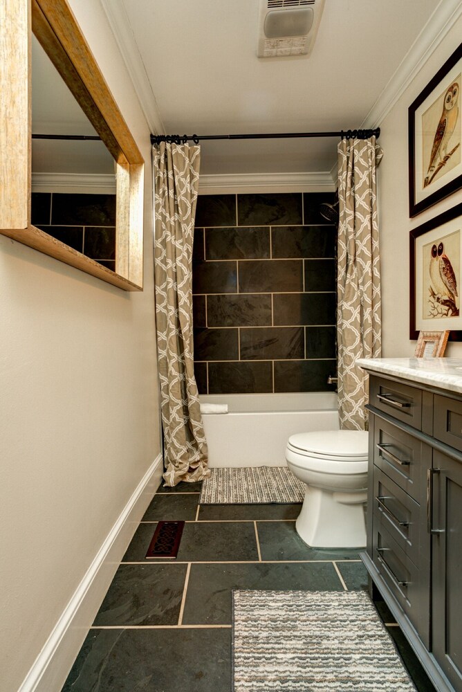 Whiskey Rock; rural destination in Barnardsville!