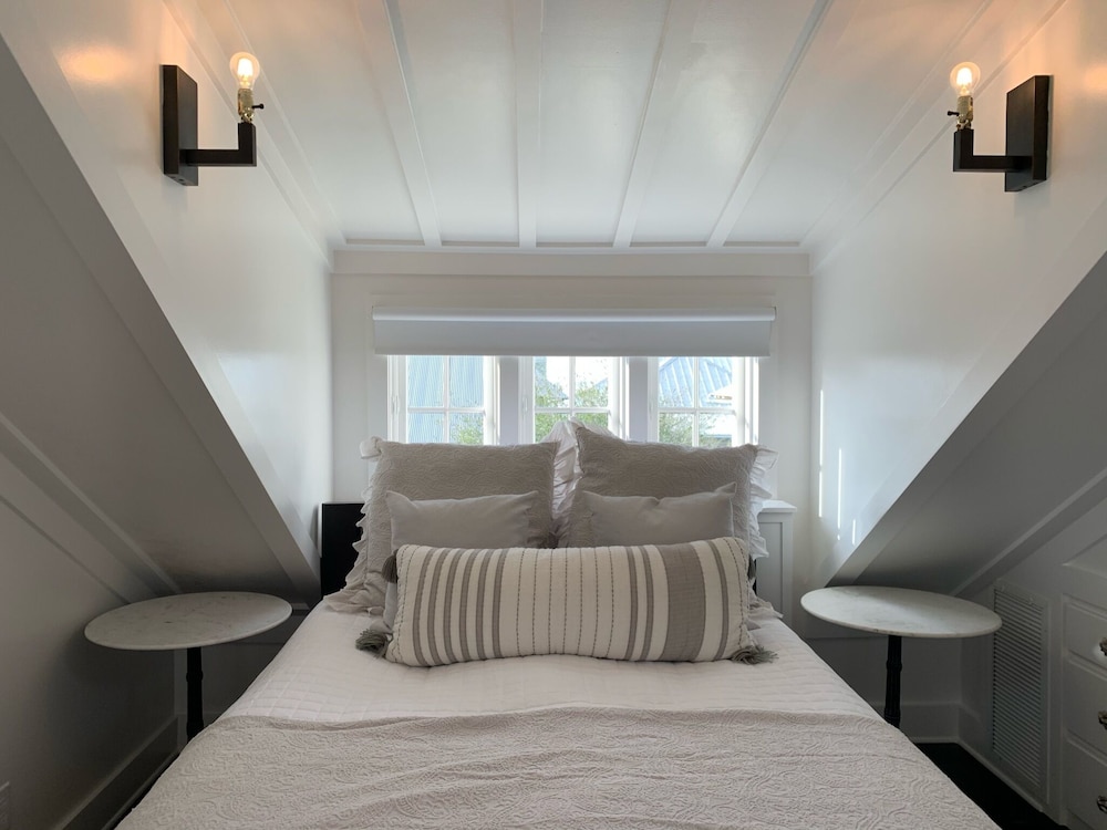 Rosemary Beach Carriage House, just off of the boardwalk, steps from