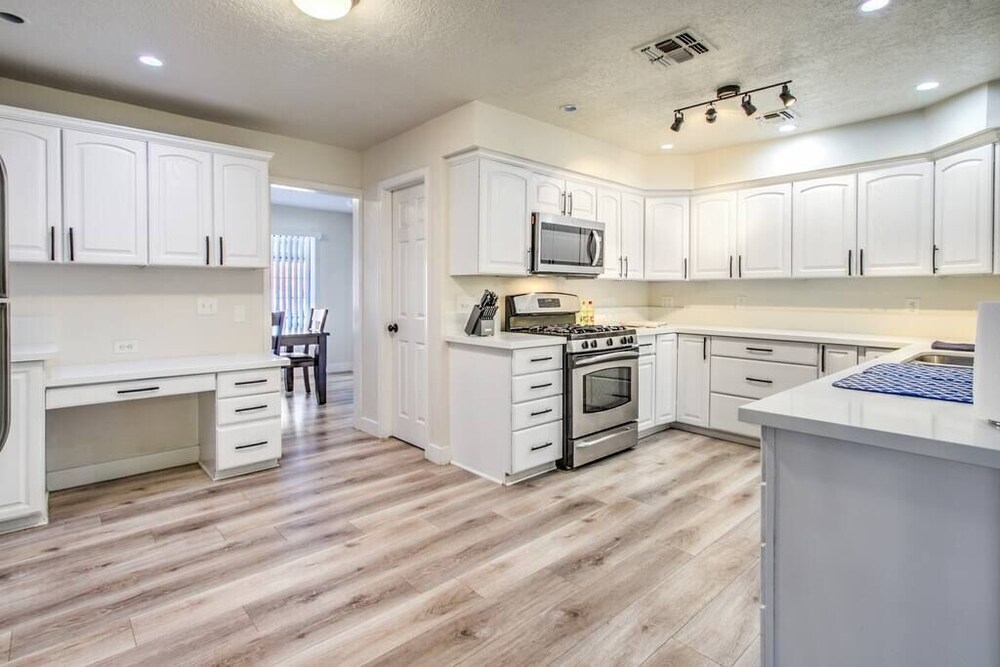 Recently Remodeled 2-Story Home in Quiet Cul-De-Sac!