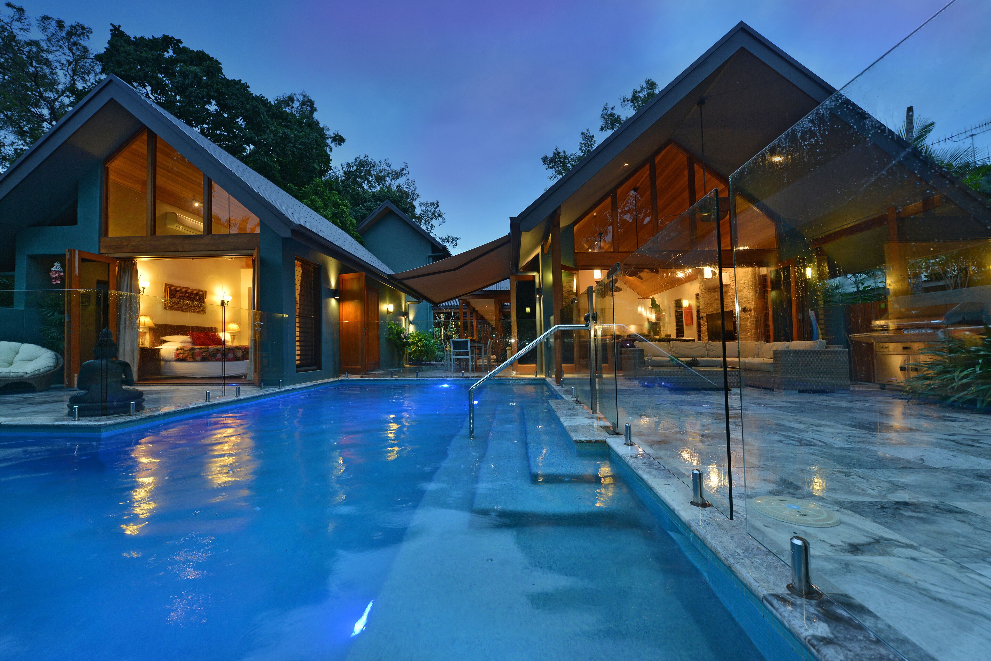 Luxury Tropical Retreat - Sea Pavilion Port Douglas