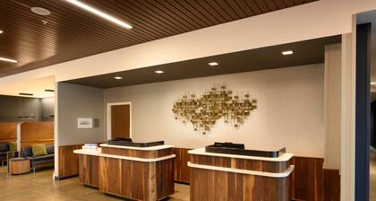 Courtyard by Marriott Charlotte Waverly