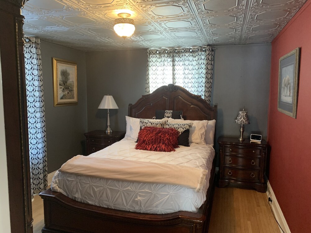 Boutique Guest Suite 2 Minutes to Crystal Beach,20 Minutes to the