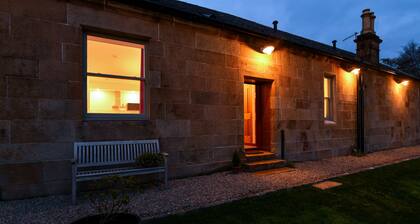 Balmory Stables, Luxurious 2 bed Stable Conversion