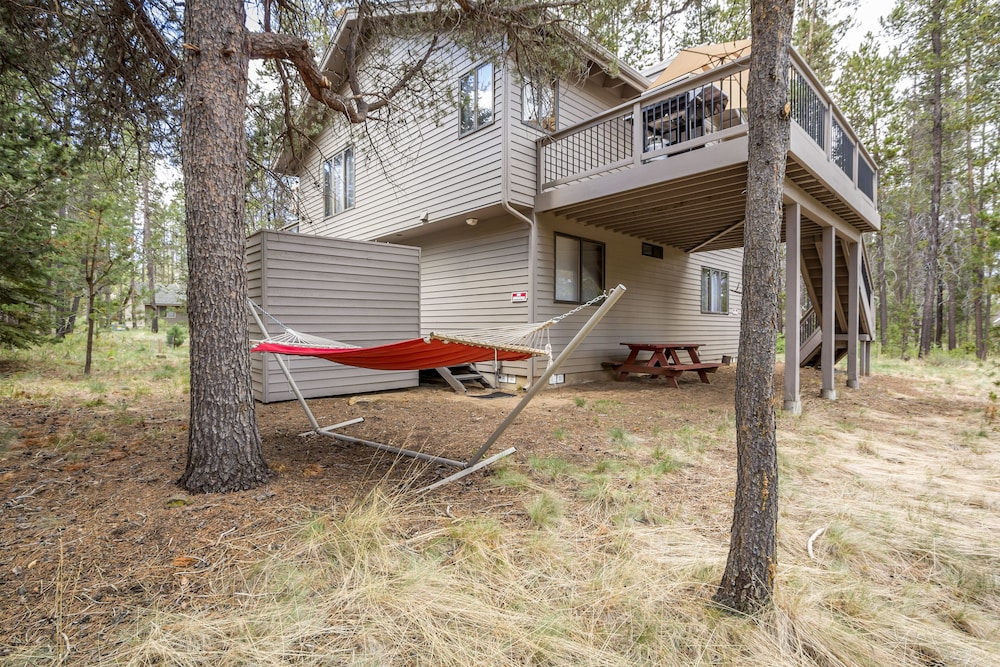 Free SHARC Passes for 2022, Updated, AC, Foosball, Private Hot Tub  - WITC03