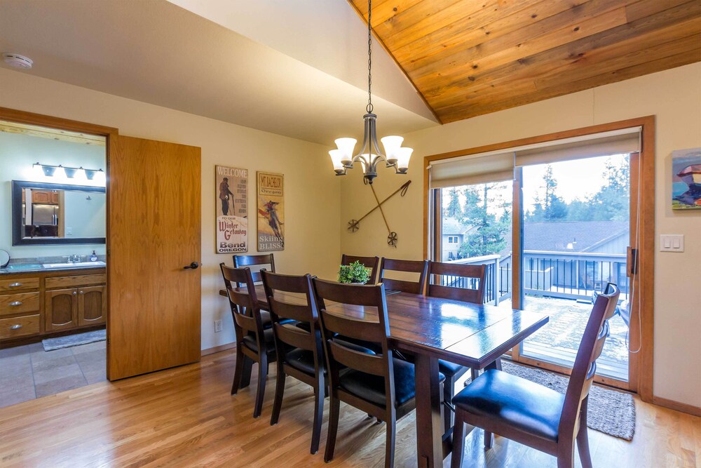 Free SHARC Passes for 2022, Updated, AC, Foosball, Private Hot Tub  - WITC03