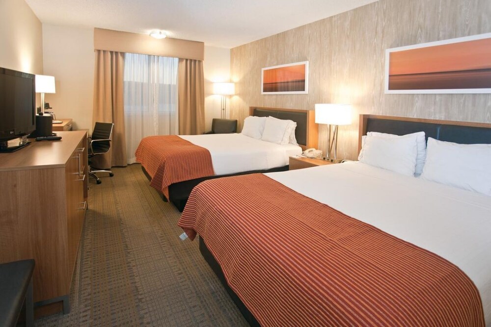 Walking trails! Lovely Unit, Bay Area, Shopping, Parks!