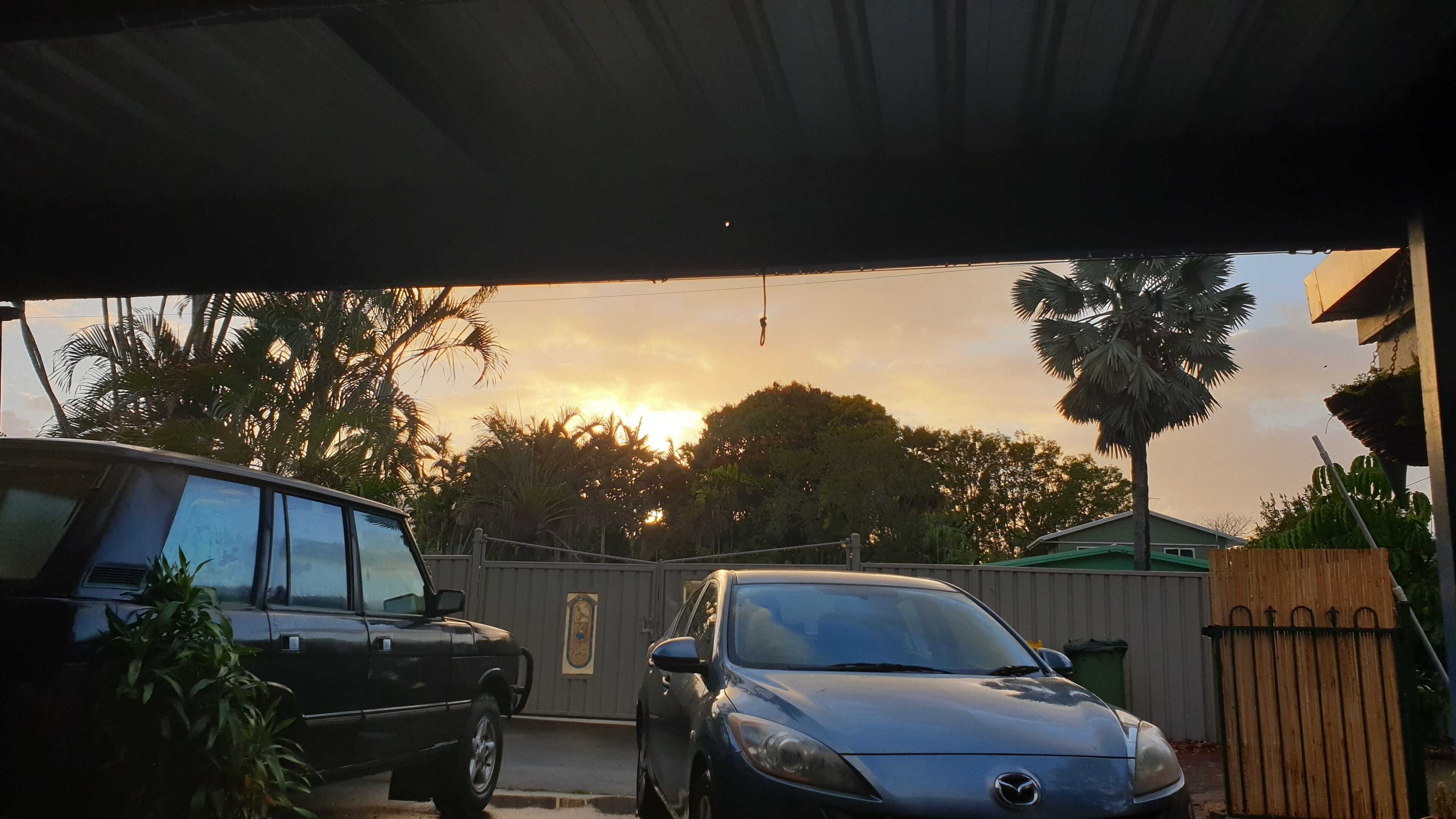 Rooms in a Nudist Poly Household, Walk to Beach