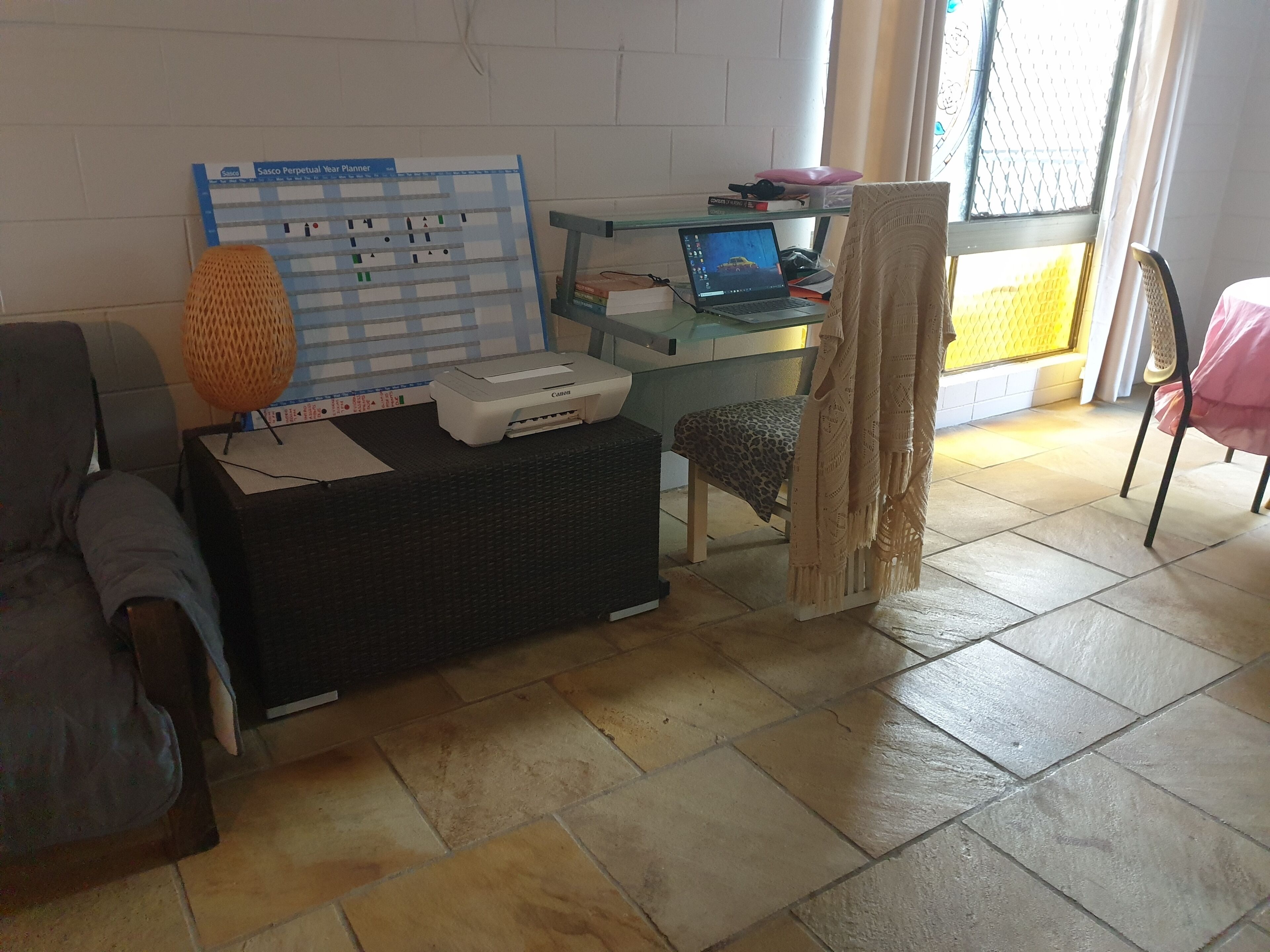 Rooms in a Nudist Poly Household, Walk to Beach