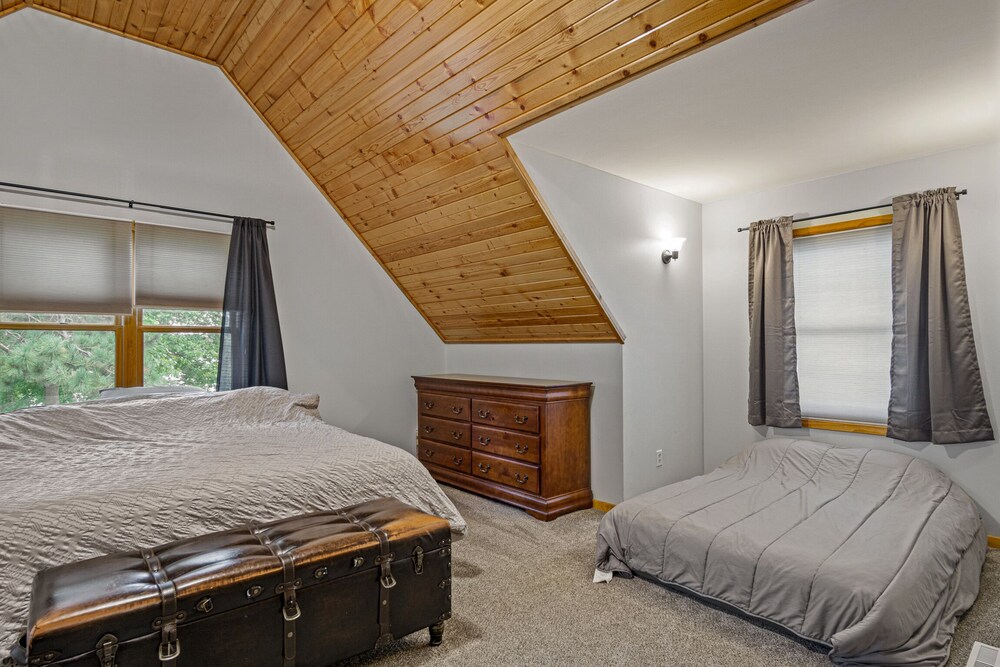 Loon Landing A Quiet Northwoods Cabin on Chain Lake New Auburn, WI