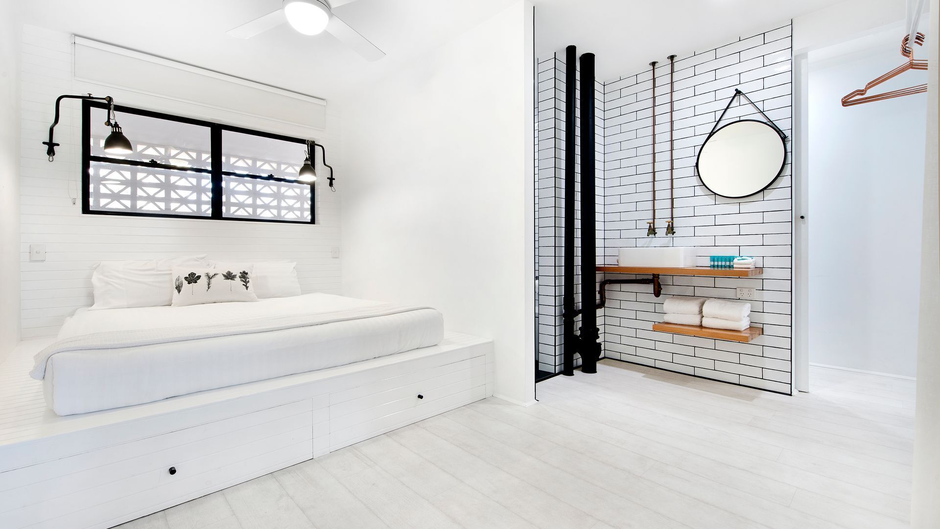 Burleigh By The Sea - Burleigh Hill Apartment