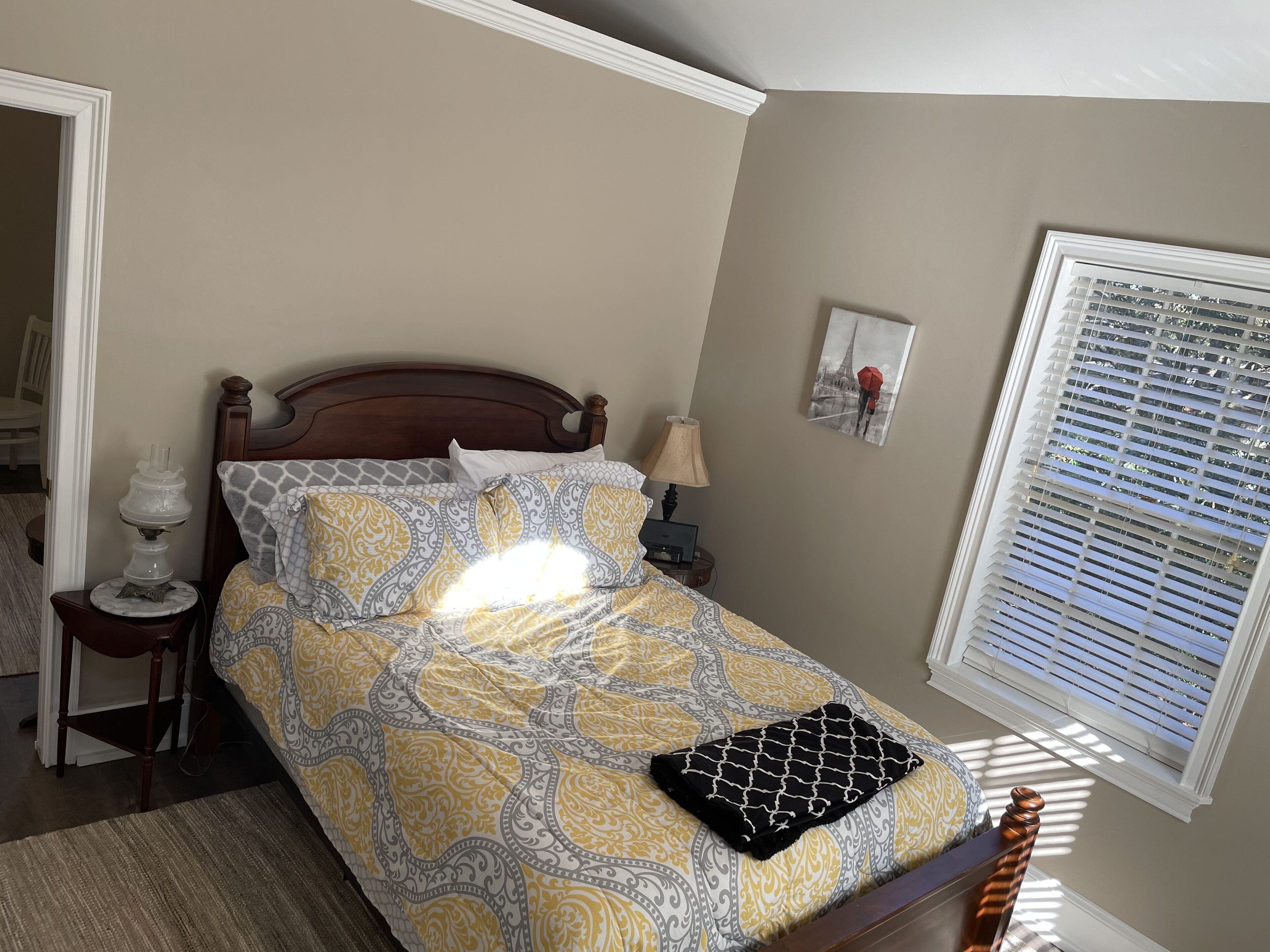 Super Cute and in the Heart of Mid-town in Tallahassee, United States