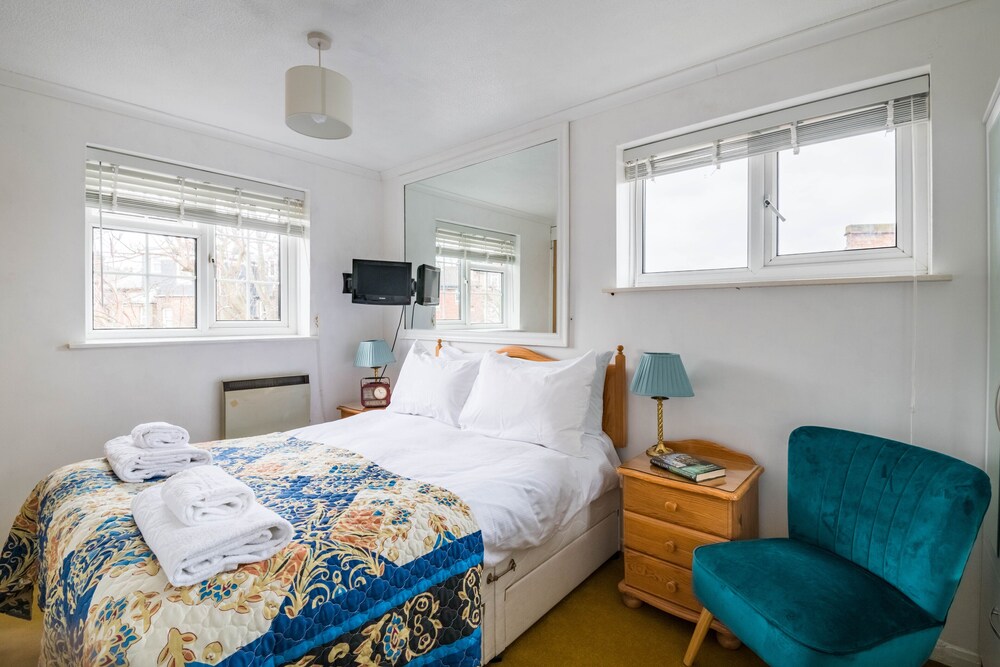 Exclusive Home in Acton by UnderTheDoormat London Vrbo