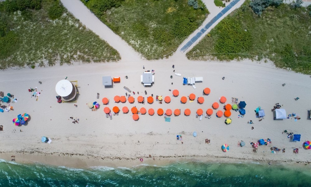 Miami Escape! Close to Art Deco, Port of Miami, Shopping Center! Fitness Center