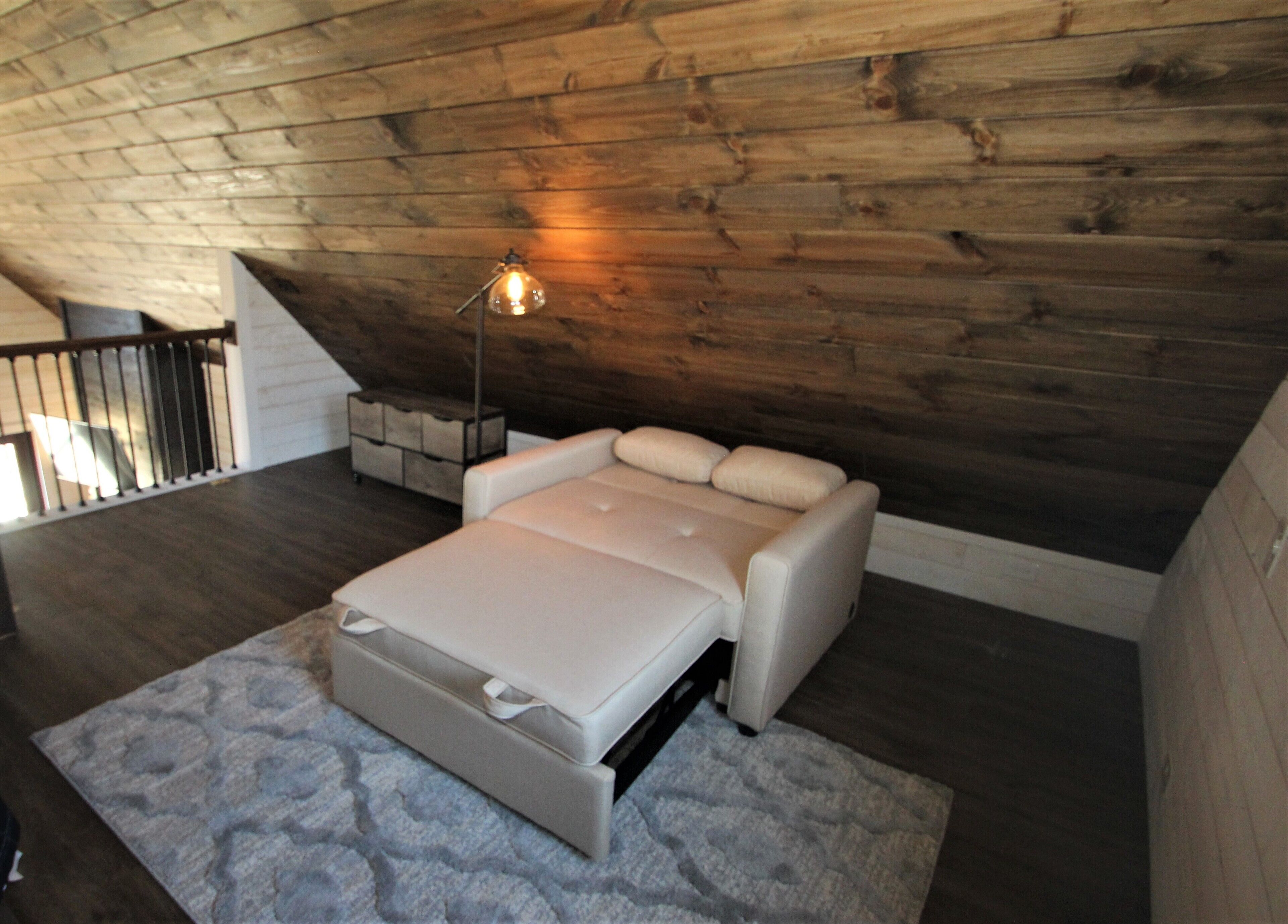 Luxury Cabin with Hot Tub Spa  adjacent to 16,000 Acres of Gamelands in Uniontown, United States