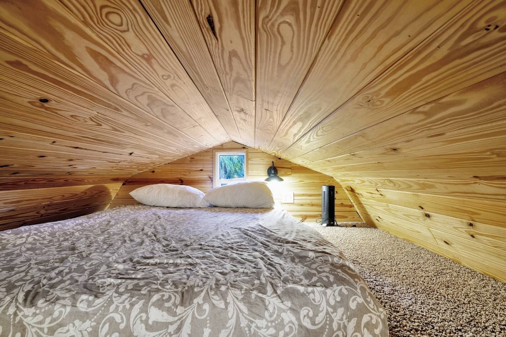 Experience the TINY HOUSE