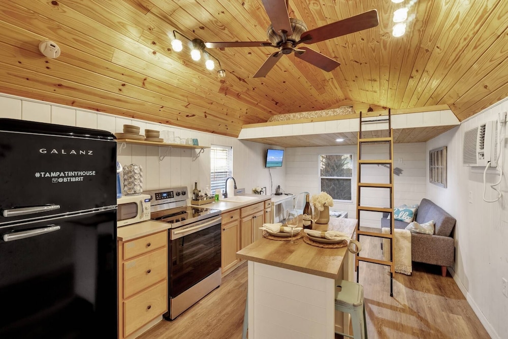 Experience the TINY HOUSE