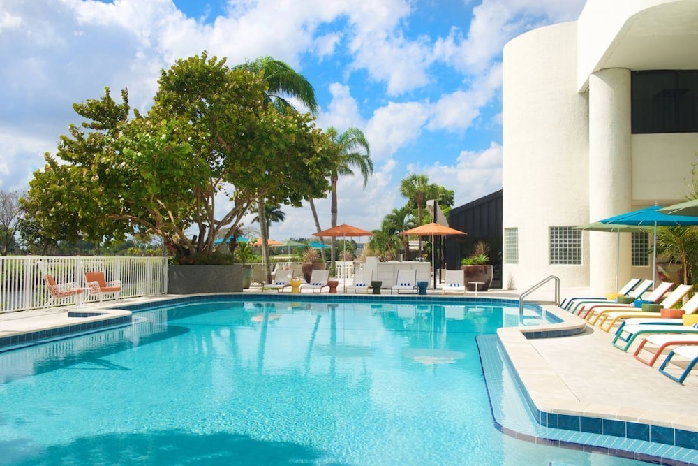 Amazing Miami Find! Stunning Unit for Families, Pool, Gym, Restaurant