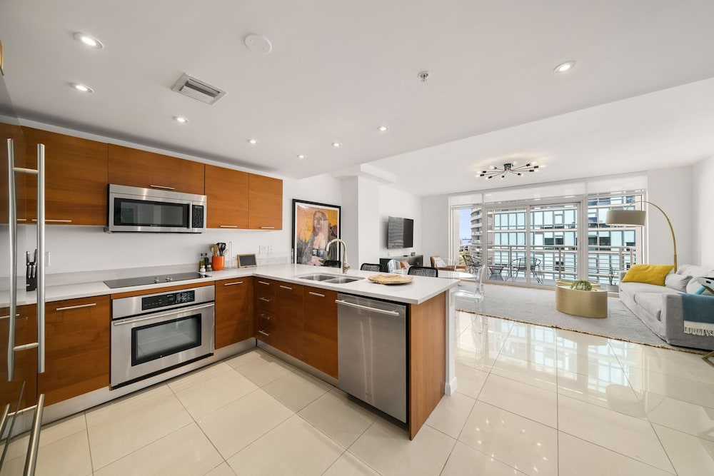 ★ COOL & STYLISH 2BR/2BA OVEAN VIEW @ MIDTOWN MIAMI ❤️