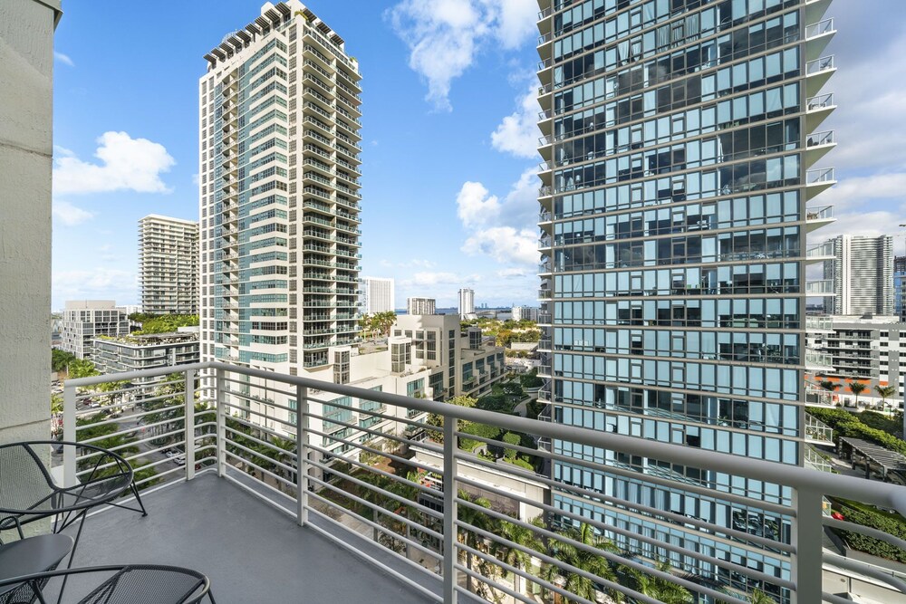 ★ COOL & STYLISH 2BR/2BA OVEAN VIEW @ MIDTOWN MIAMI ❤️