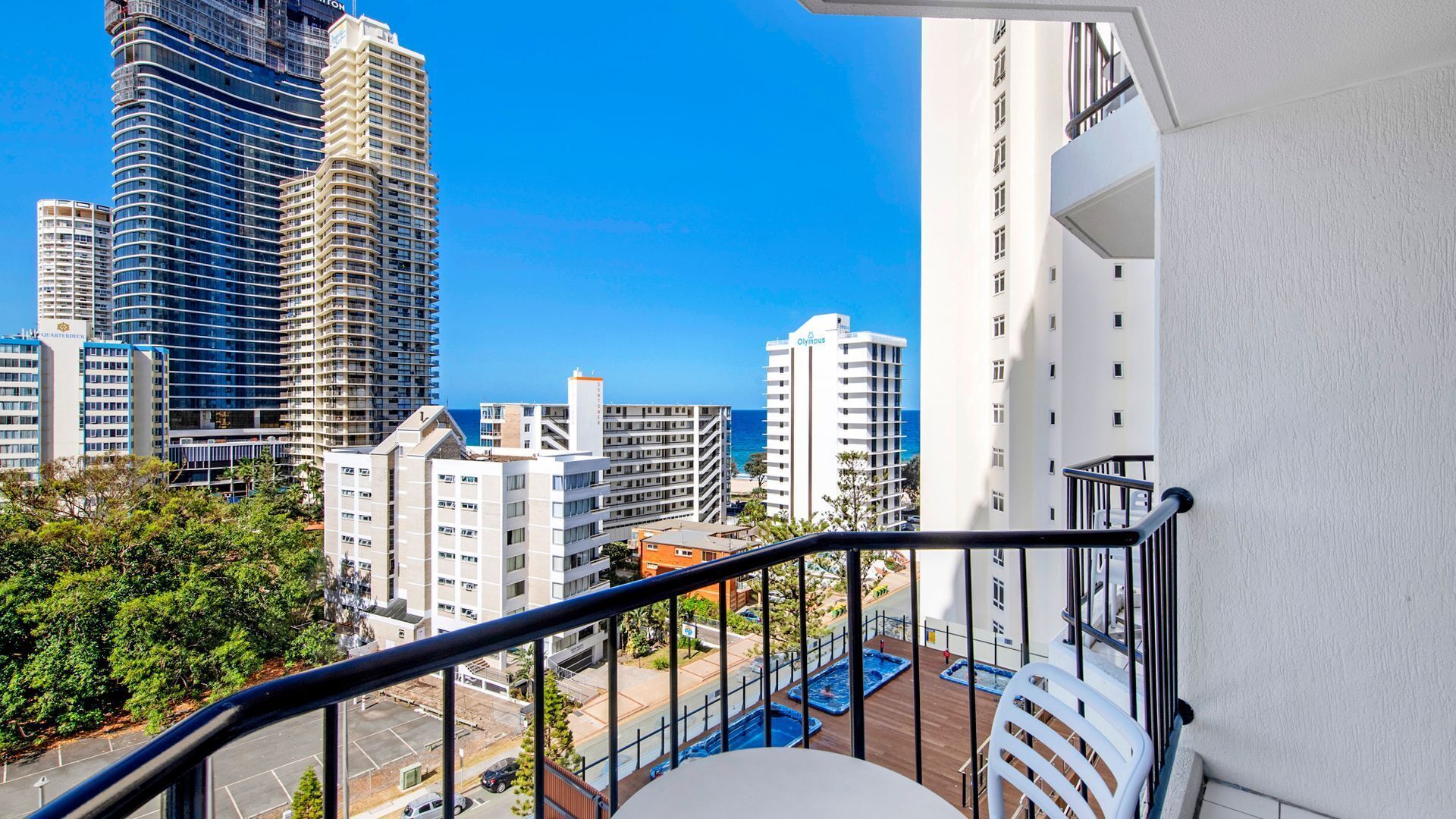 Mantra on View - In the Heart of Surfers Paradise